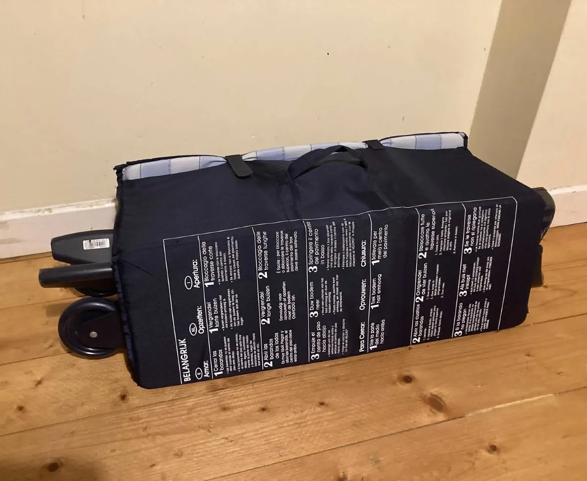 Graco Travel Cot + Mattress & Bag - Image 4