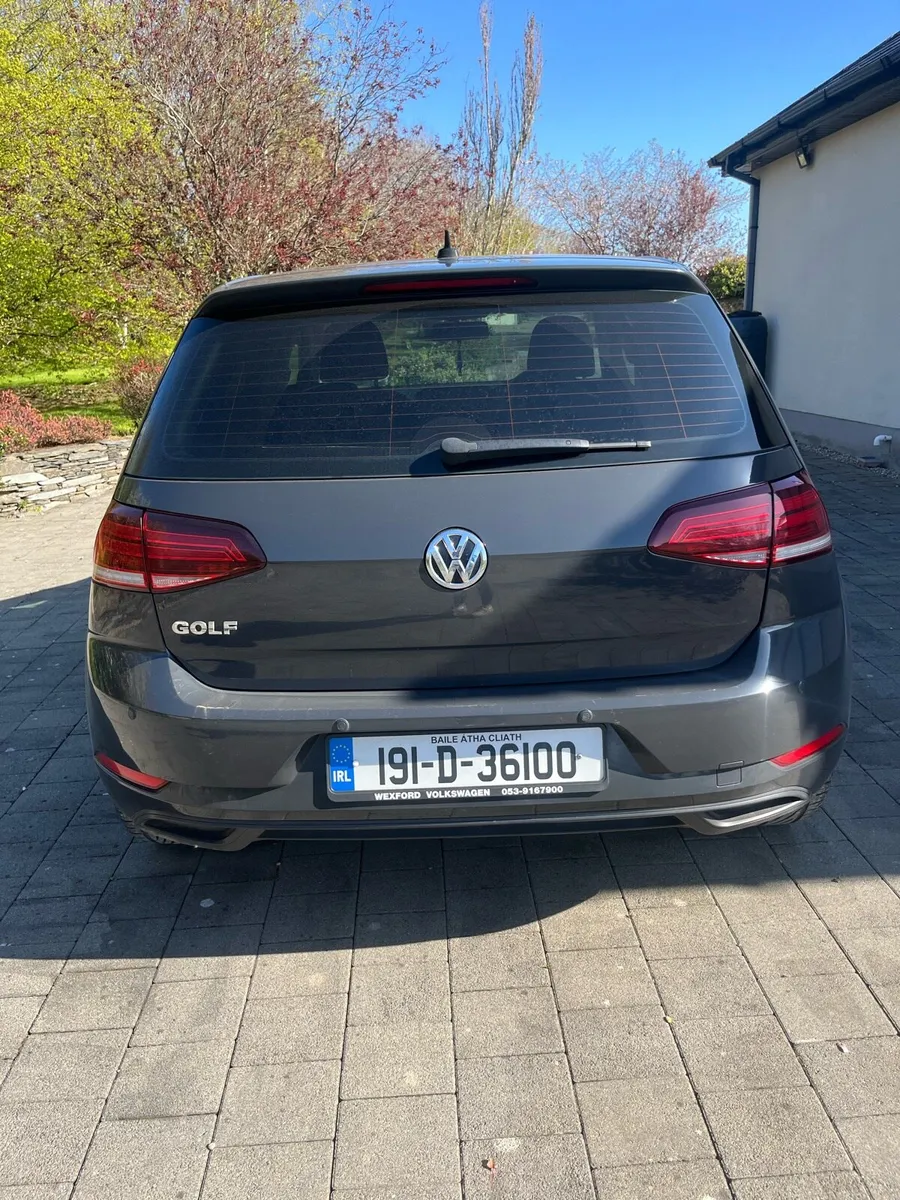191 Volkswagen Golf - Image 3