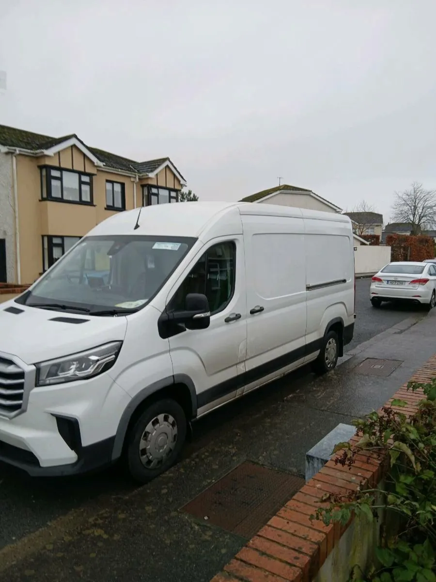 Man with a van - Image 2