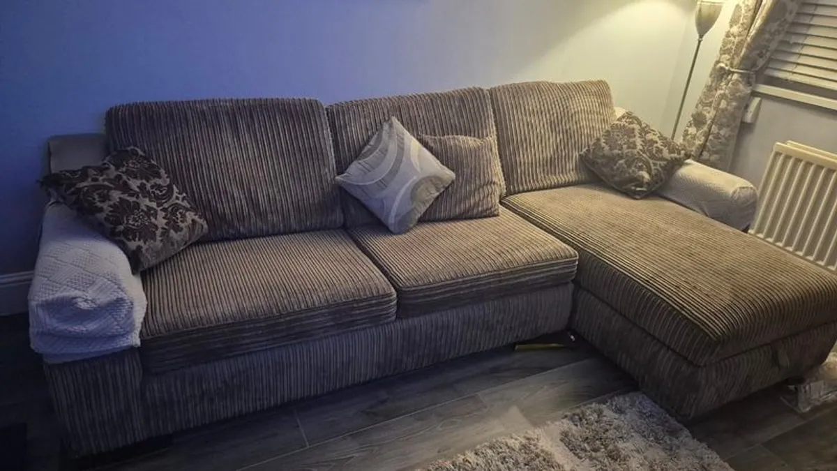 Sofa - Image 2
