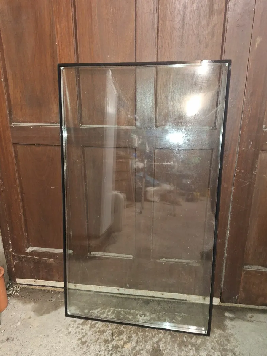 Double glazing pane