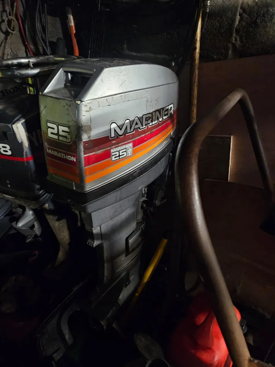 Mariner outboard 25hp - Image 1