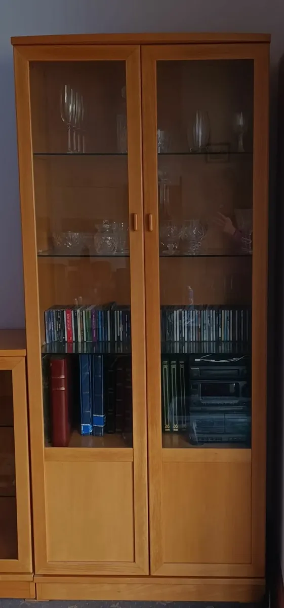 Rossmore Sideboard and display cabinet - Image 2