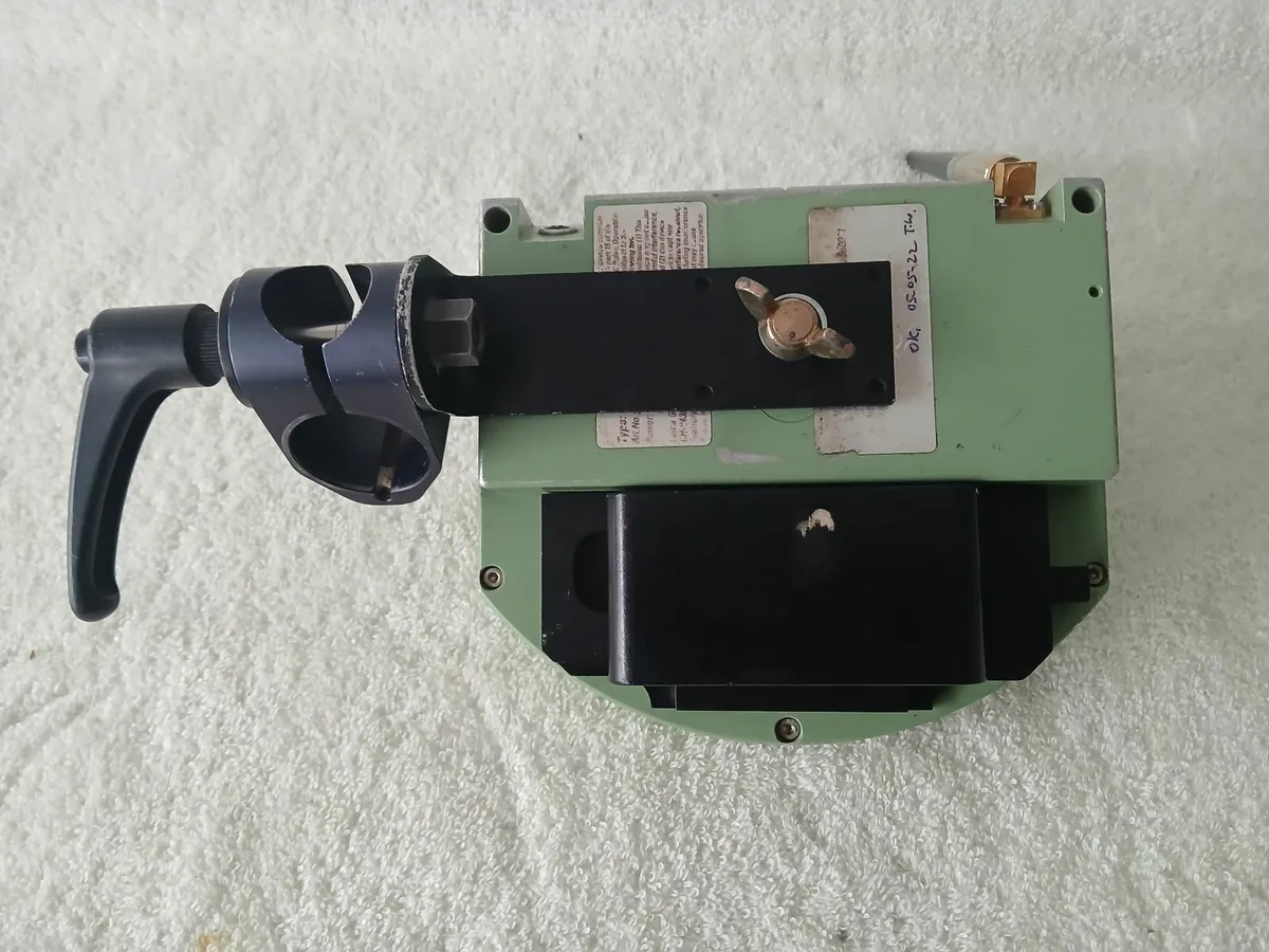 Leica RCS1100 remote and Radio for TPS1100 - Image 4