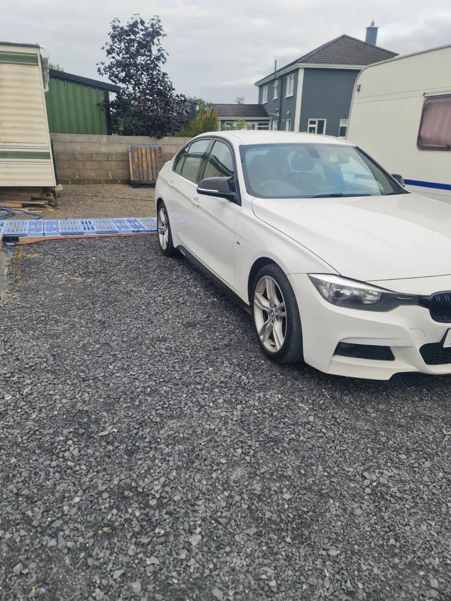 2013 BMW F30 318D MSPORT BREAKING PARTS N47D20C - Image 2