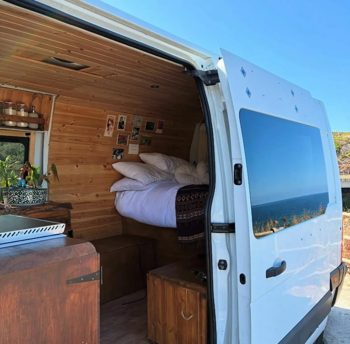 Campervan Renault Master 2017 - Image 2