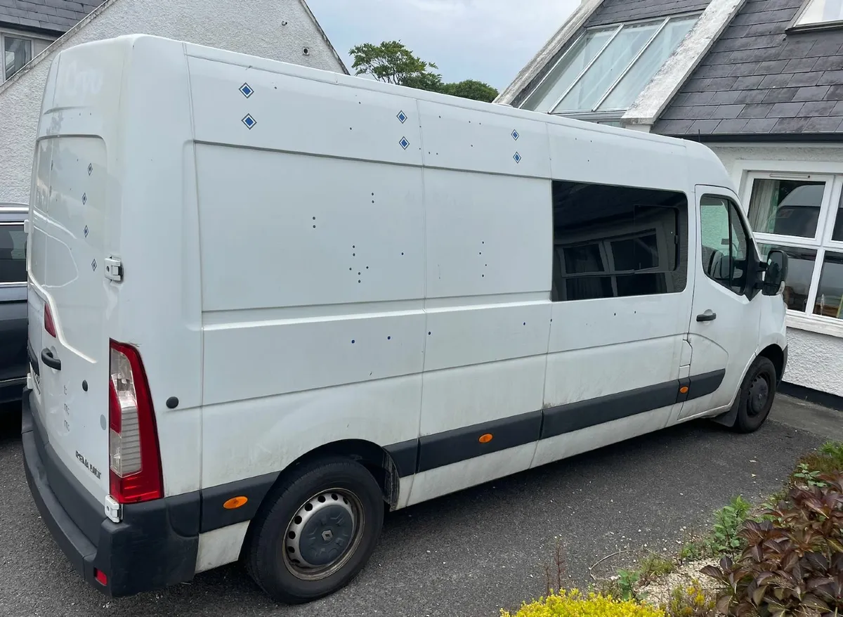 Campervan Renault Master 2017 - Image 4