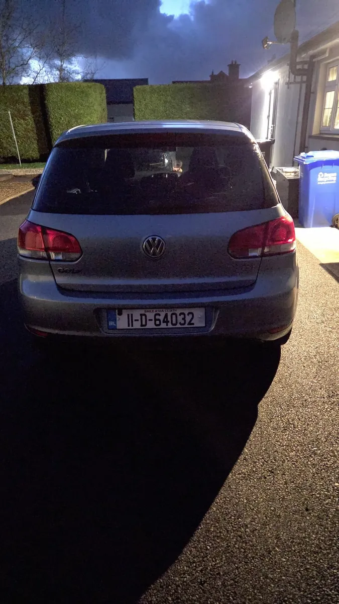Volkswagen Golf Auto 2011 - Image 2