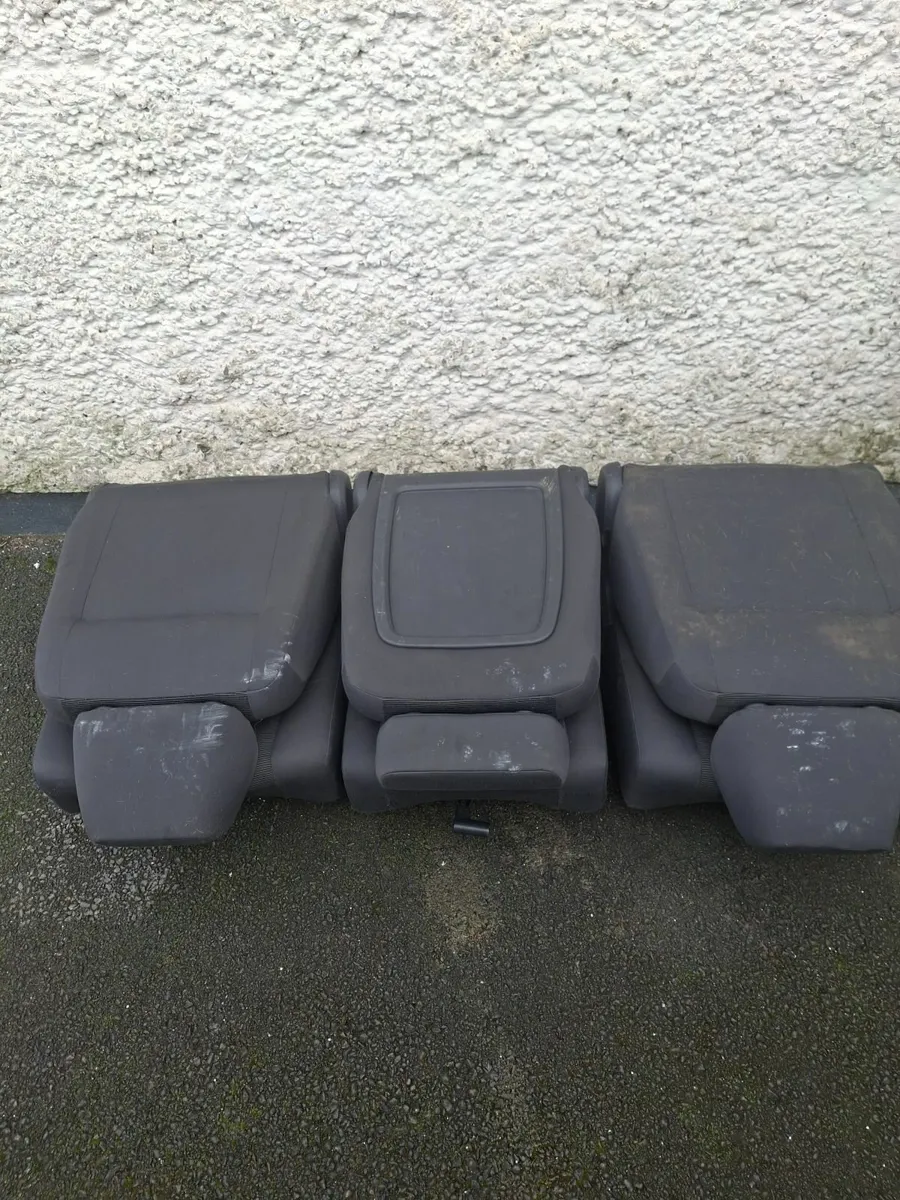 Car seats vw Touran - Image 2