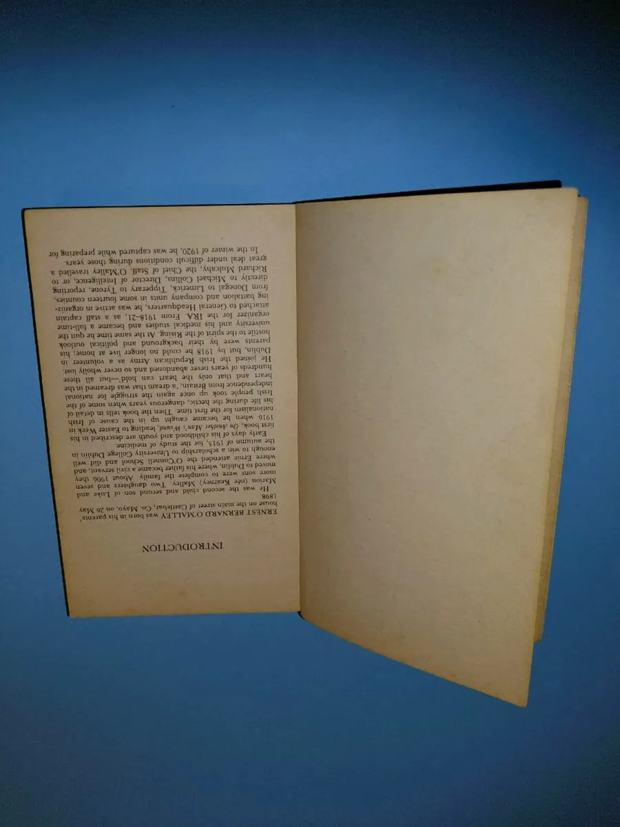 RARE BOOK 'THE SINGING FLAME' - Image 3