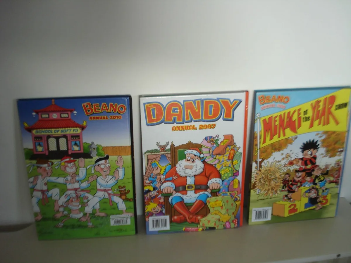 BEANO DANDY BEEZER THOMAS PAT WOMBLE ANNUALS. - Image 4