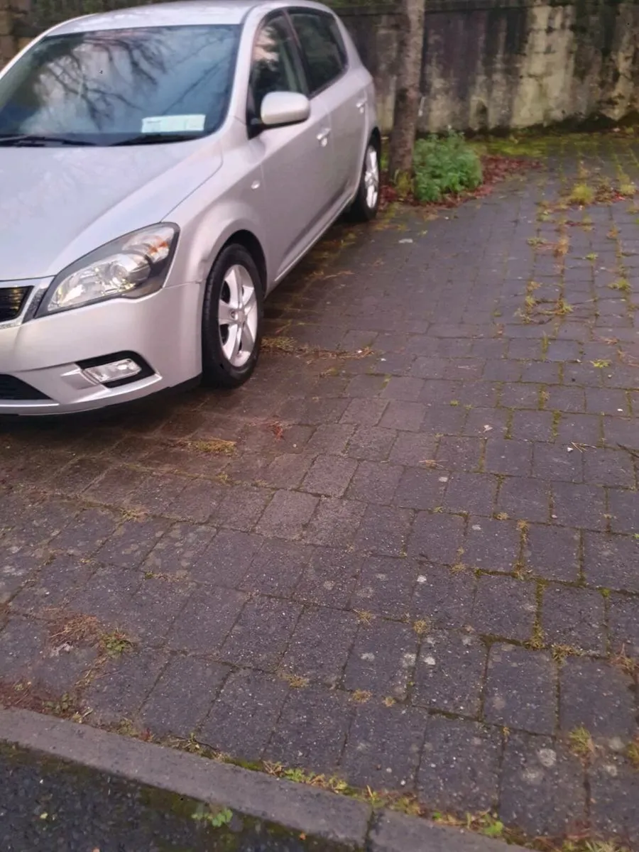 Car for sale - Image 3