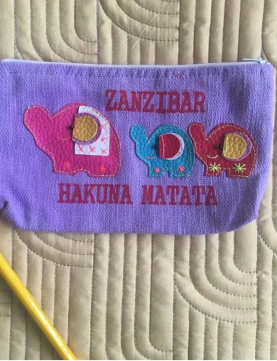 Pencil Case Hakuna Matata - Image 2