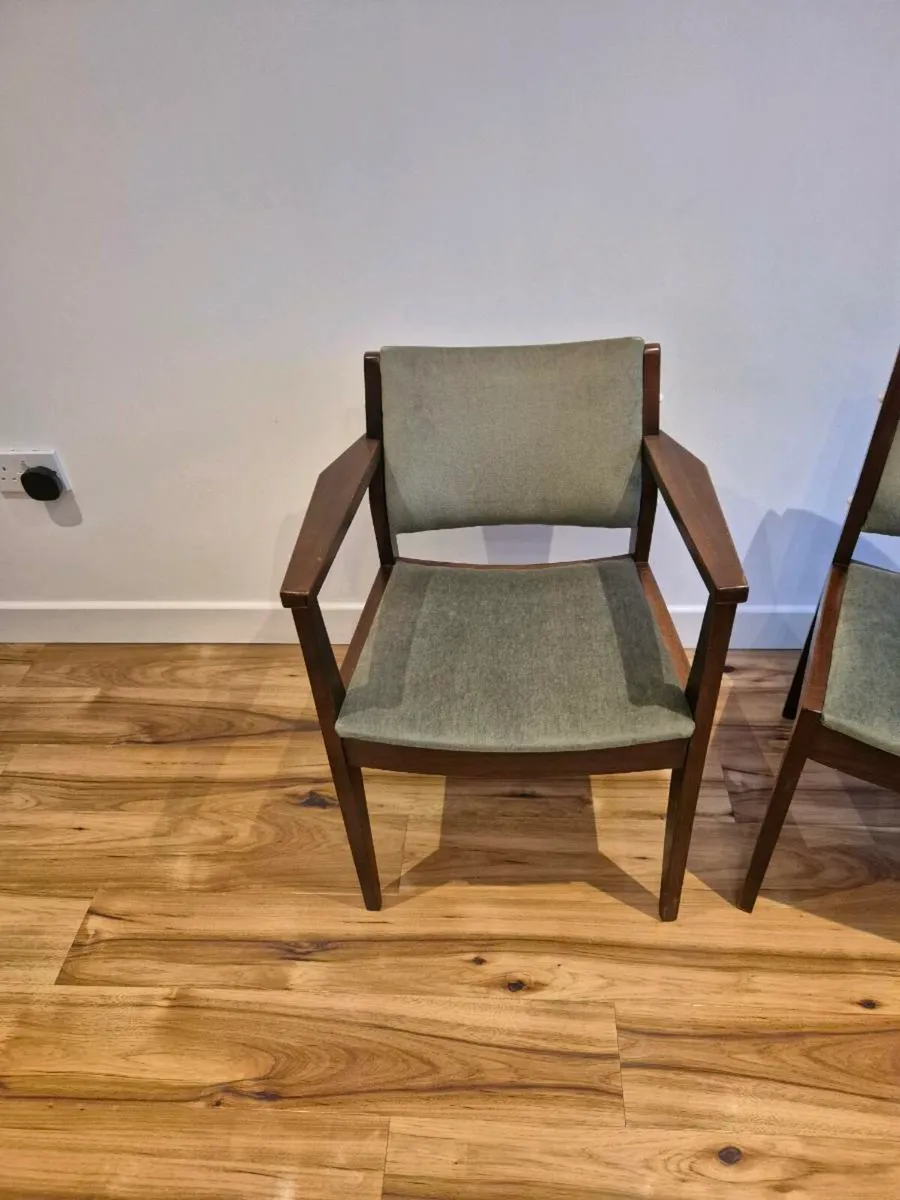 Dining room chairs - Image 2