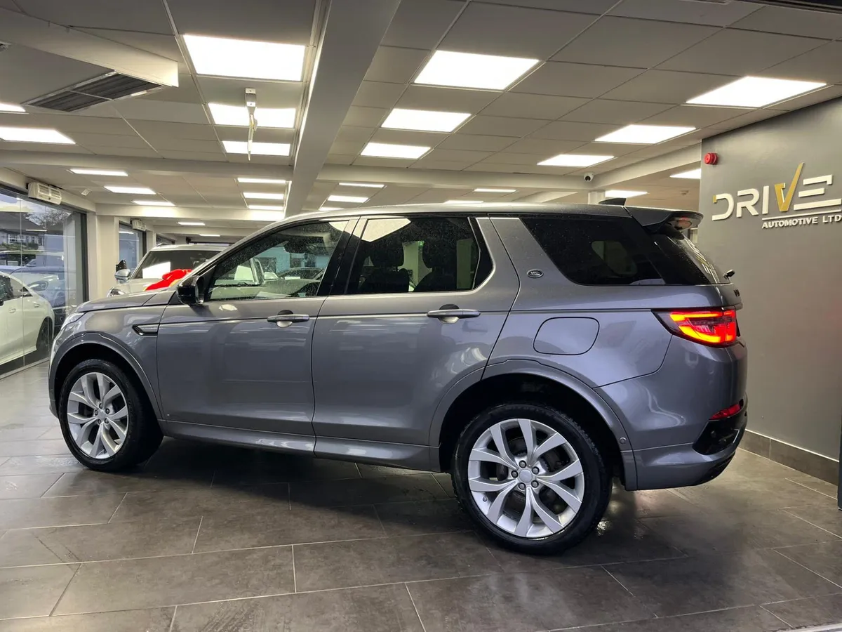 211d Landrover Discovery Sport 1.5 R-Dynamic SE*** - Image 3