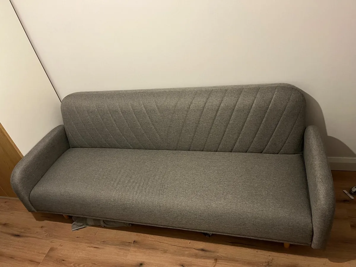 For Sale: Paradis sofa bed in excellent condition - Image 4