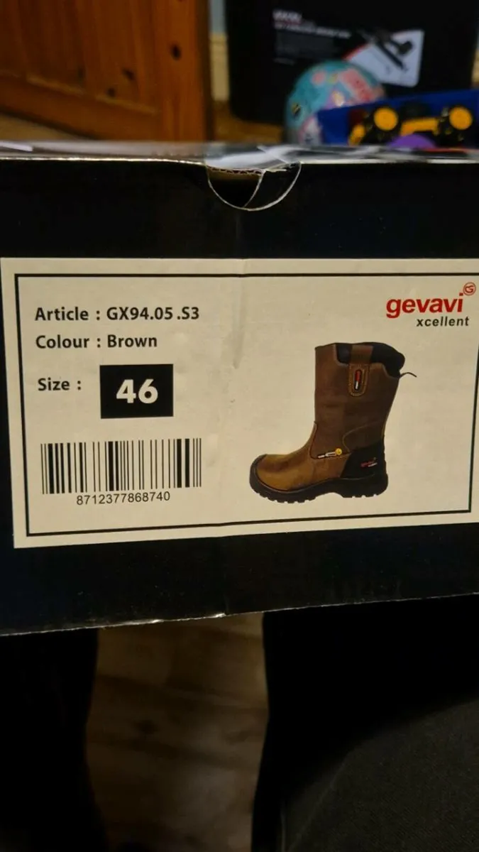 Work boots - Image 3