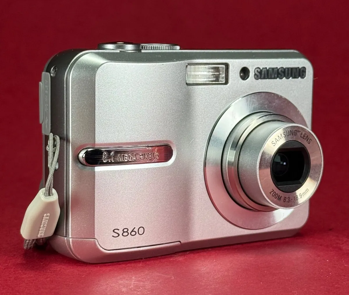 Samsung S860 digital camera 8.1mp Retro!!! - Image 2