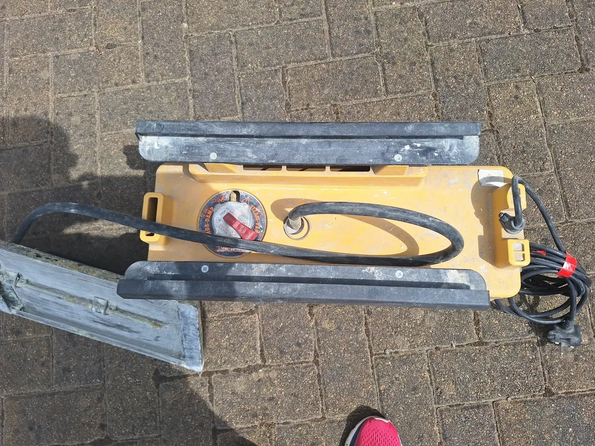 Wallpaper Stripper - Image 3