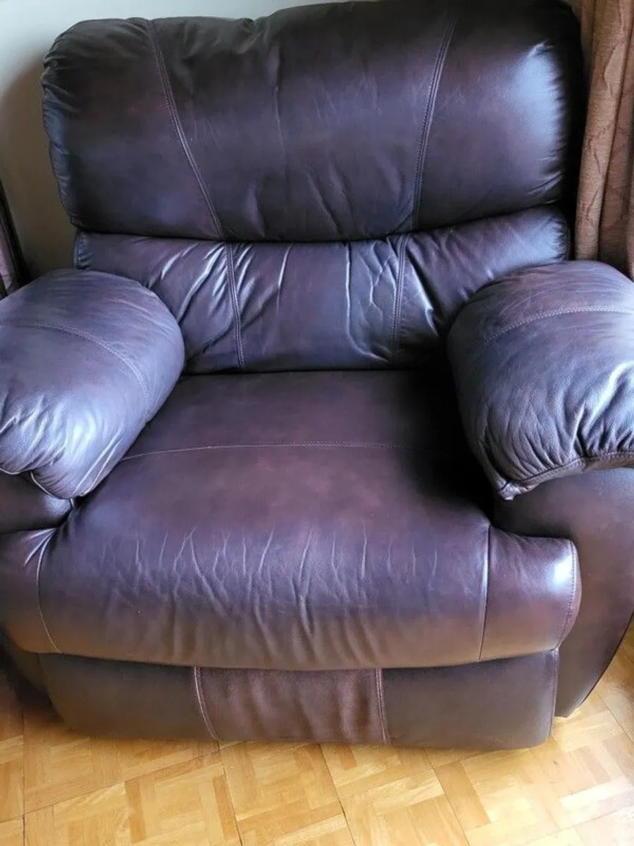 Reclining Armchairs - Image 1