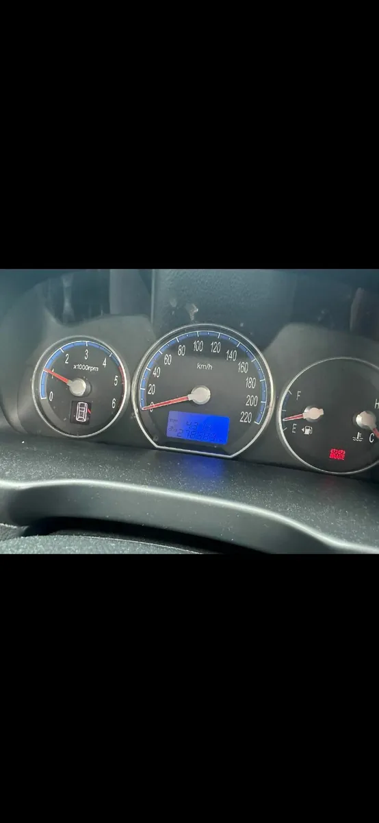 Hyundai Santa Fe 2007 - Image 3