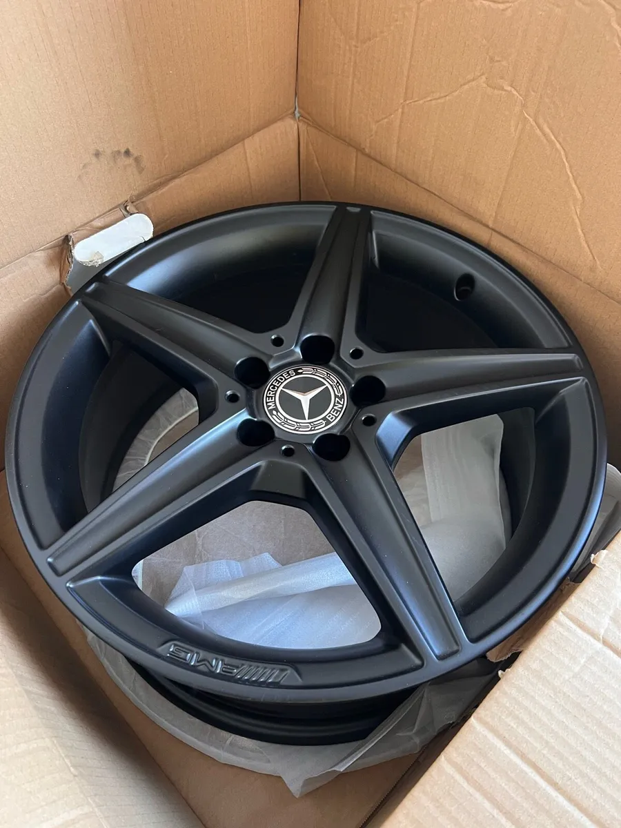 Genuine Mercedes AMG Alloy wheels - Image 1