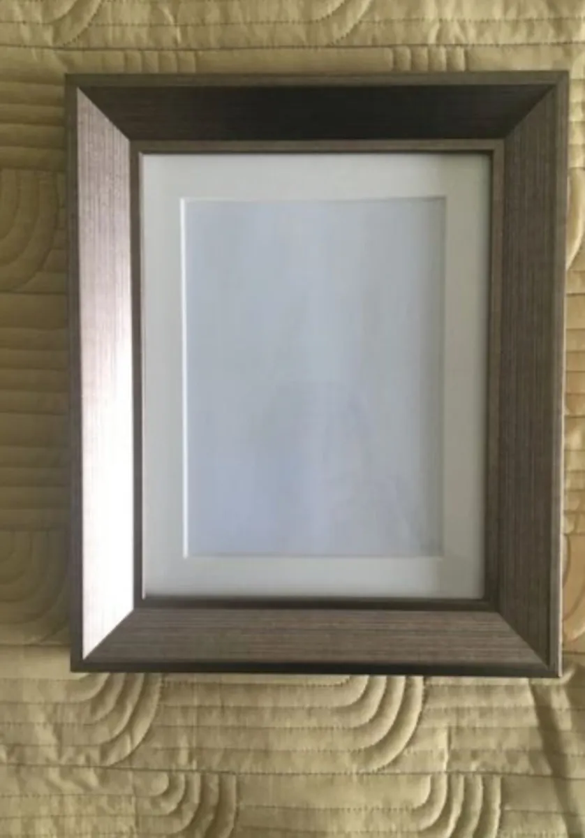 Lovely photo frame - Image 1