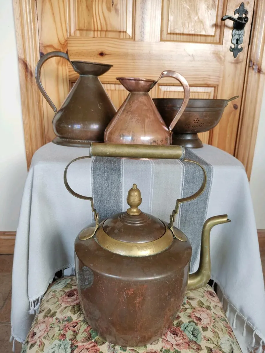 Antique copper tea kettle, colander jugs - Image 2