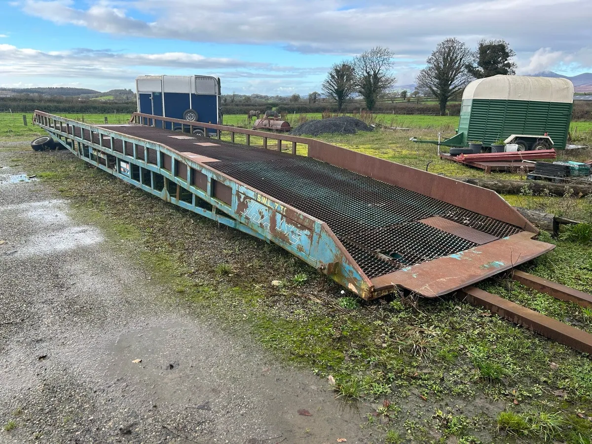 Loading Ramp - Image 1
