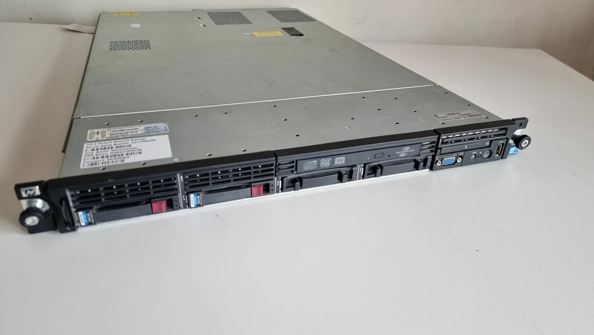 HP ProLiant DL360 G6 1U Rack Mount Server - Image 1