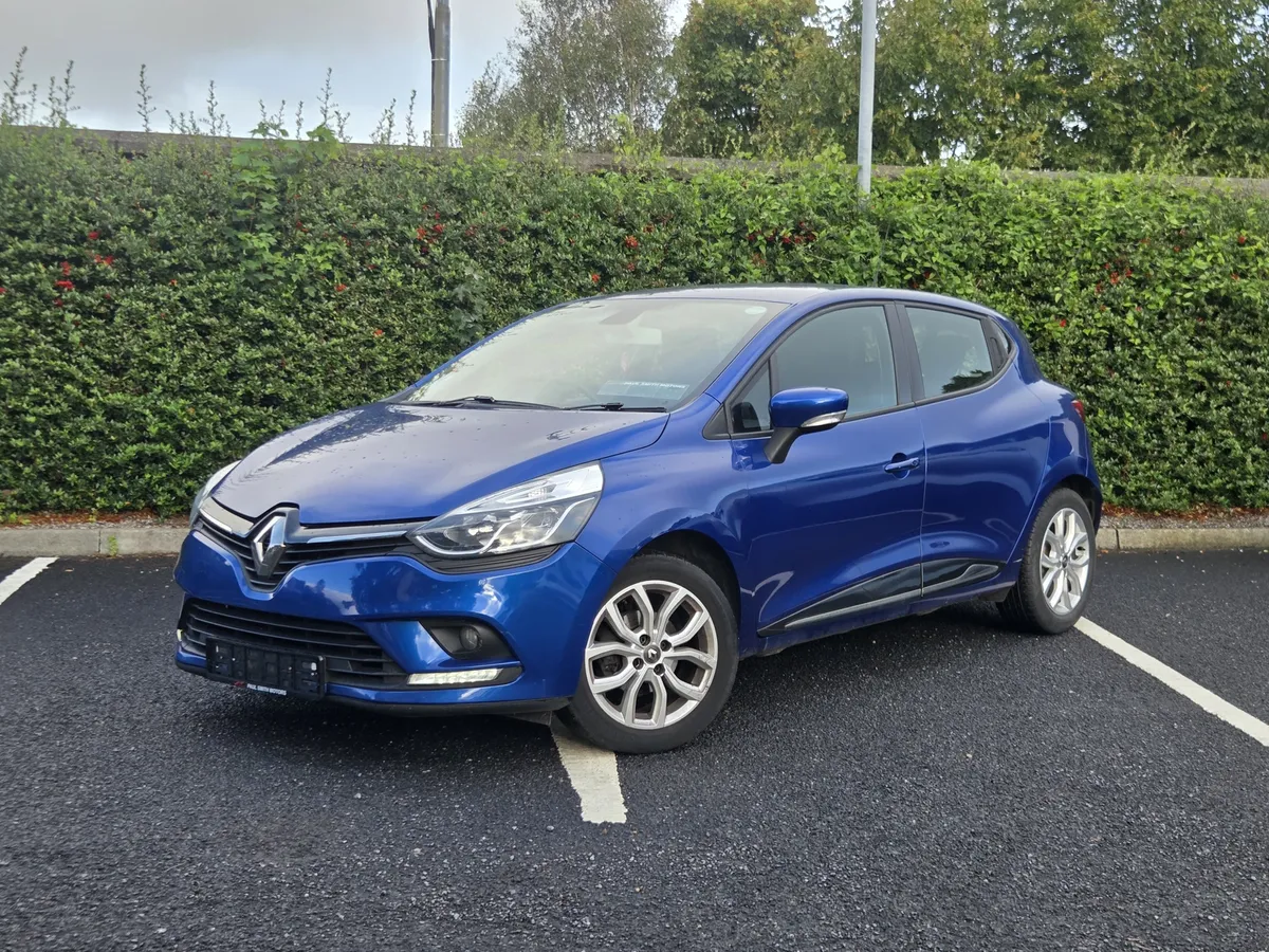 Renault Clio - Image 2
