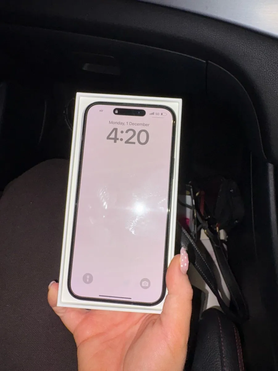 iPhone 15 Plus 128gb Black, with box & charger - Image 2