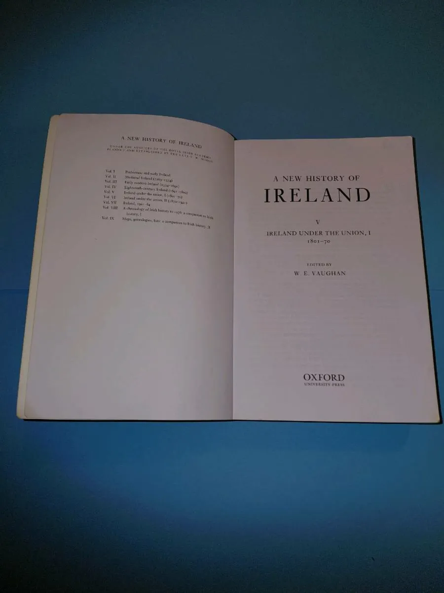 RARE BOOK 'A NEW HISTORY OF IRELAND' - Image 3