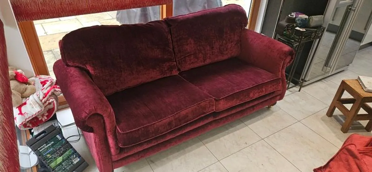 3 seater couch - Image 3