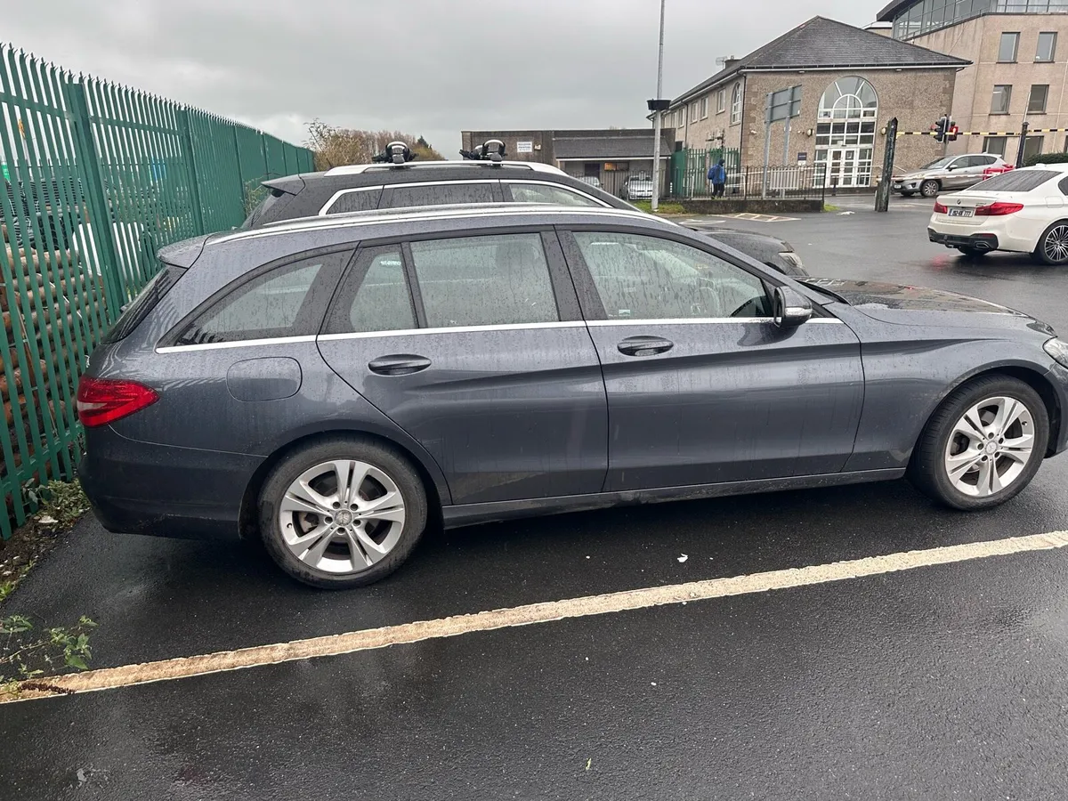 Mercedes Benz Estate C220 - Image 3