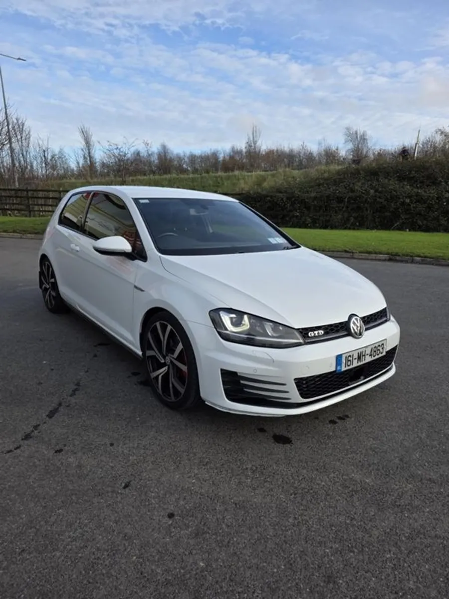 Volkswagen Golf 2016 GTD - Image 1