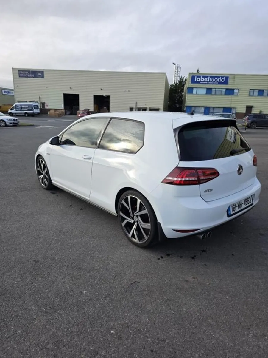 Volkswagen Golf 2016 GTD - Image 4