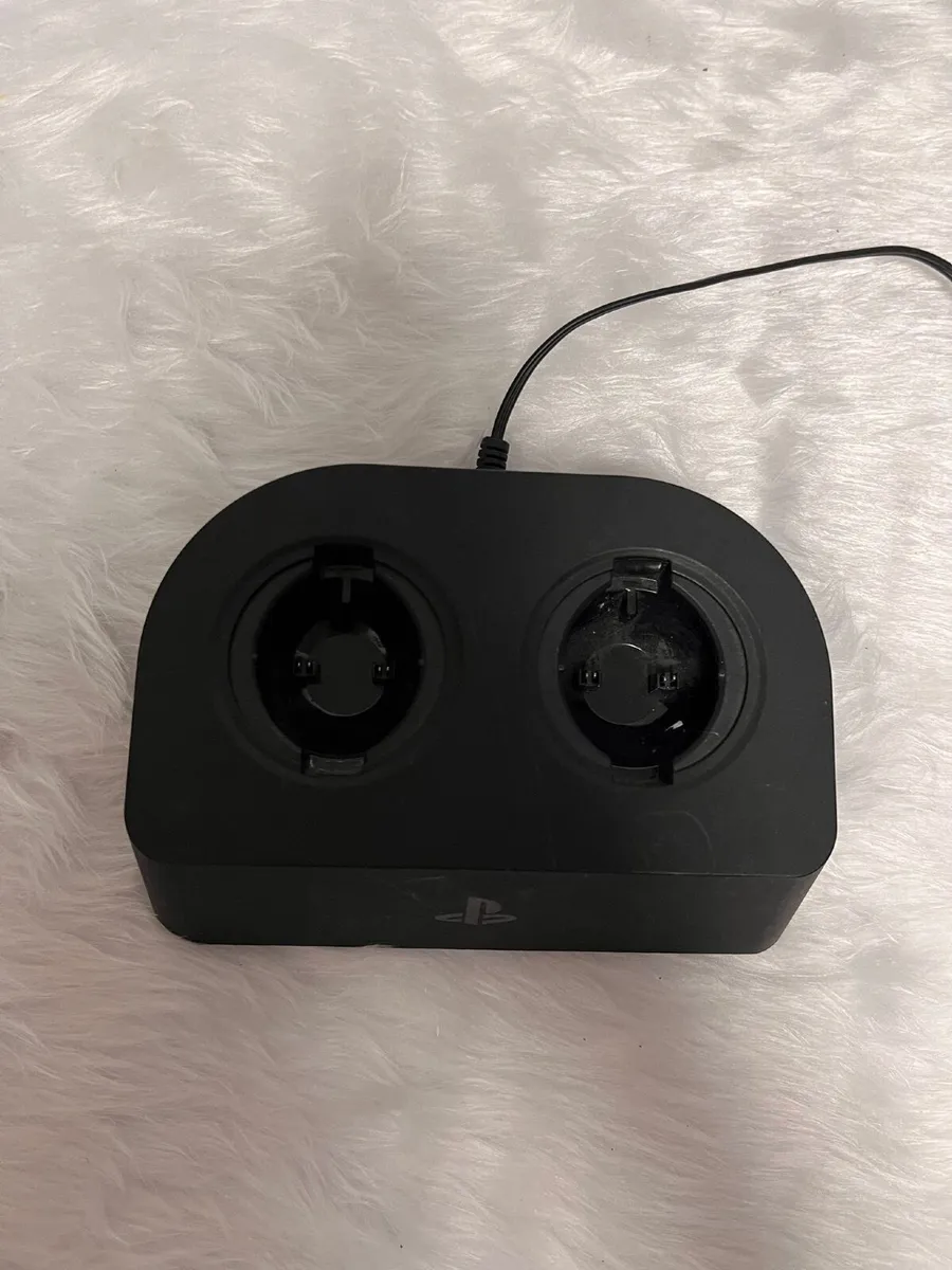 PS4 and PSVR with games - Image 2