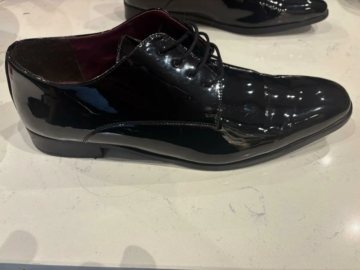 Black patent leather mens shoes - Image 2