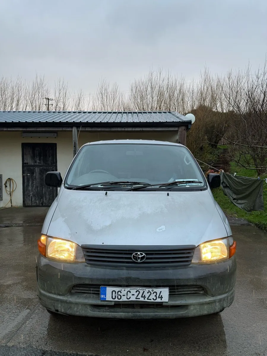 Toyota Hiace - Image 2