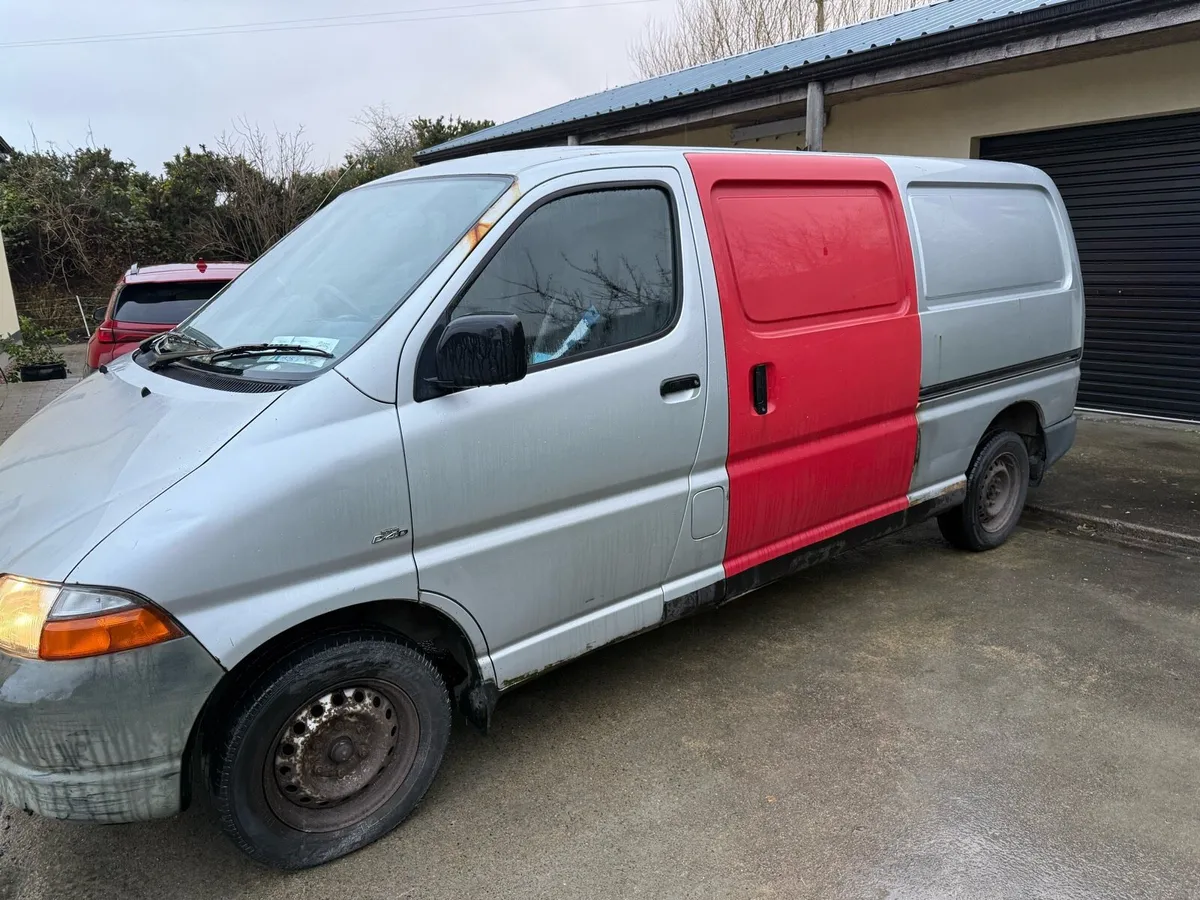 Toyota Hiace - Image 3