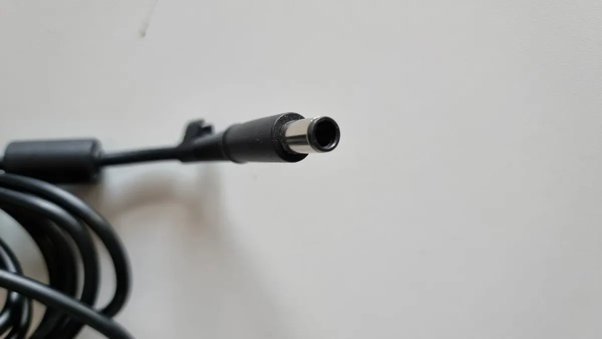 HP 90w AC Adapter Laptop Charger - Image 2