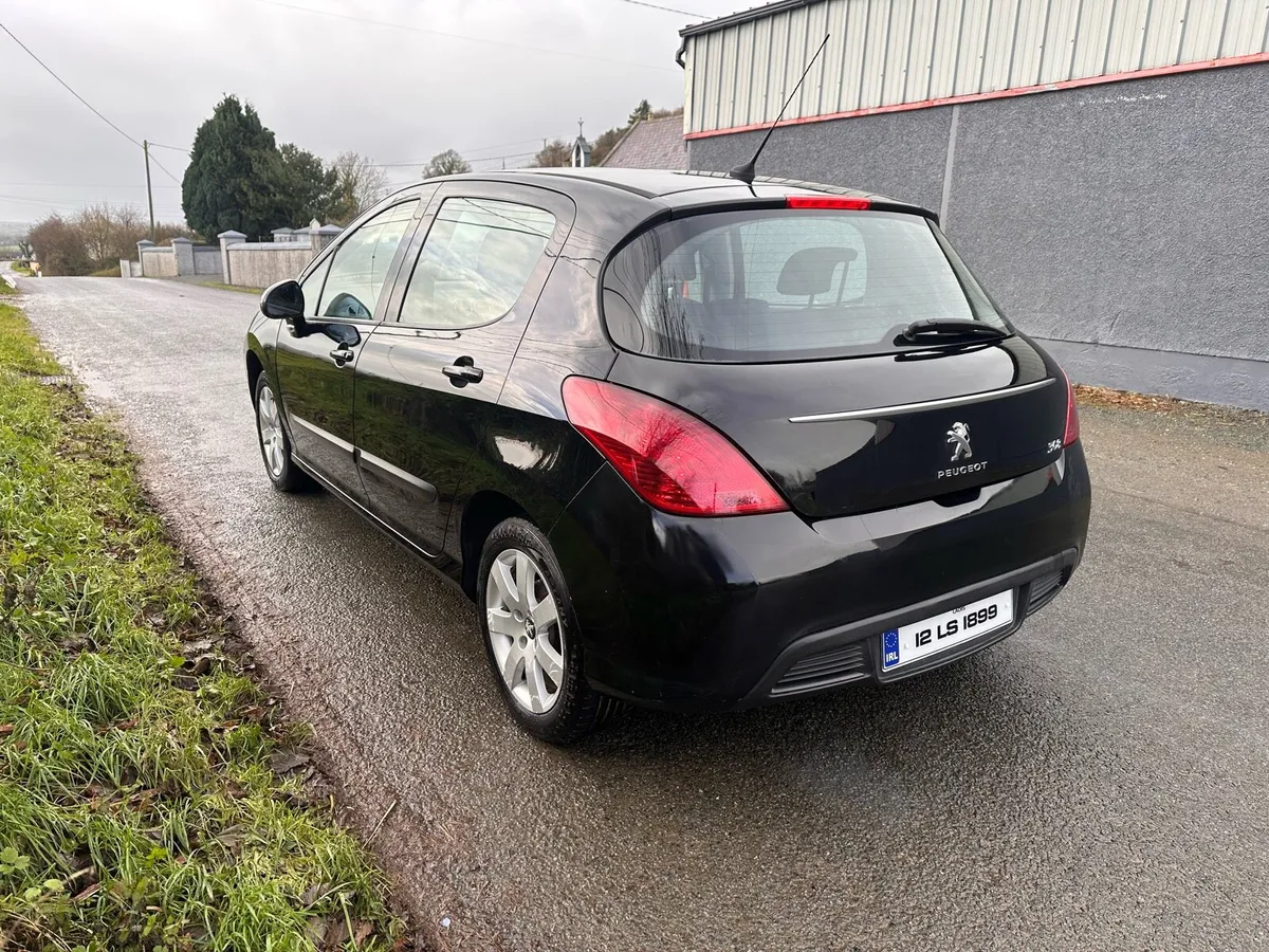 12 Peugeot 308 1.6 HDi - Image 3