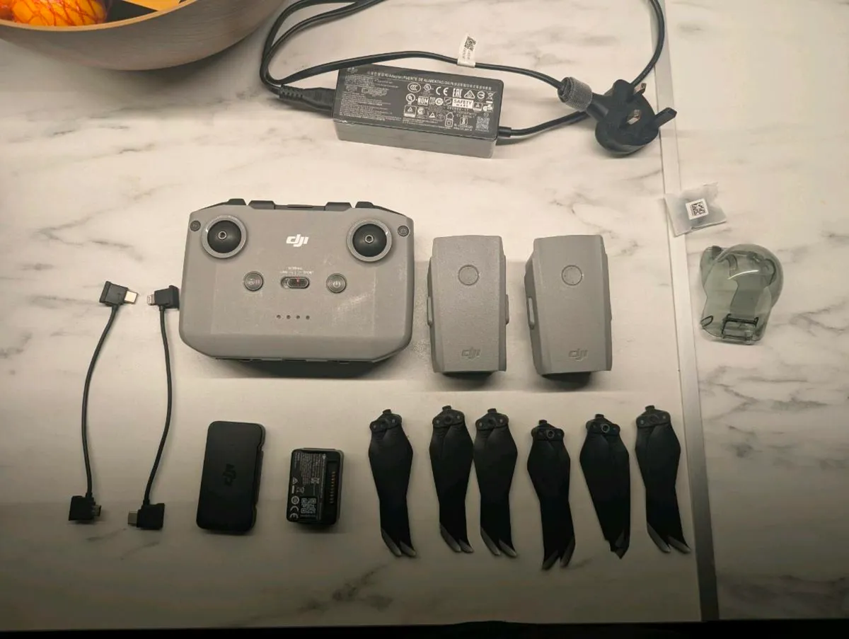 DJI batteries - Image 1