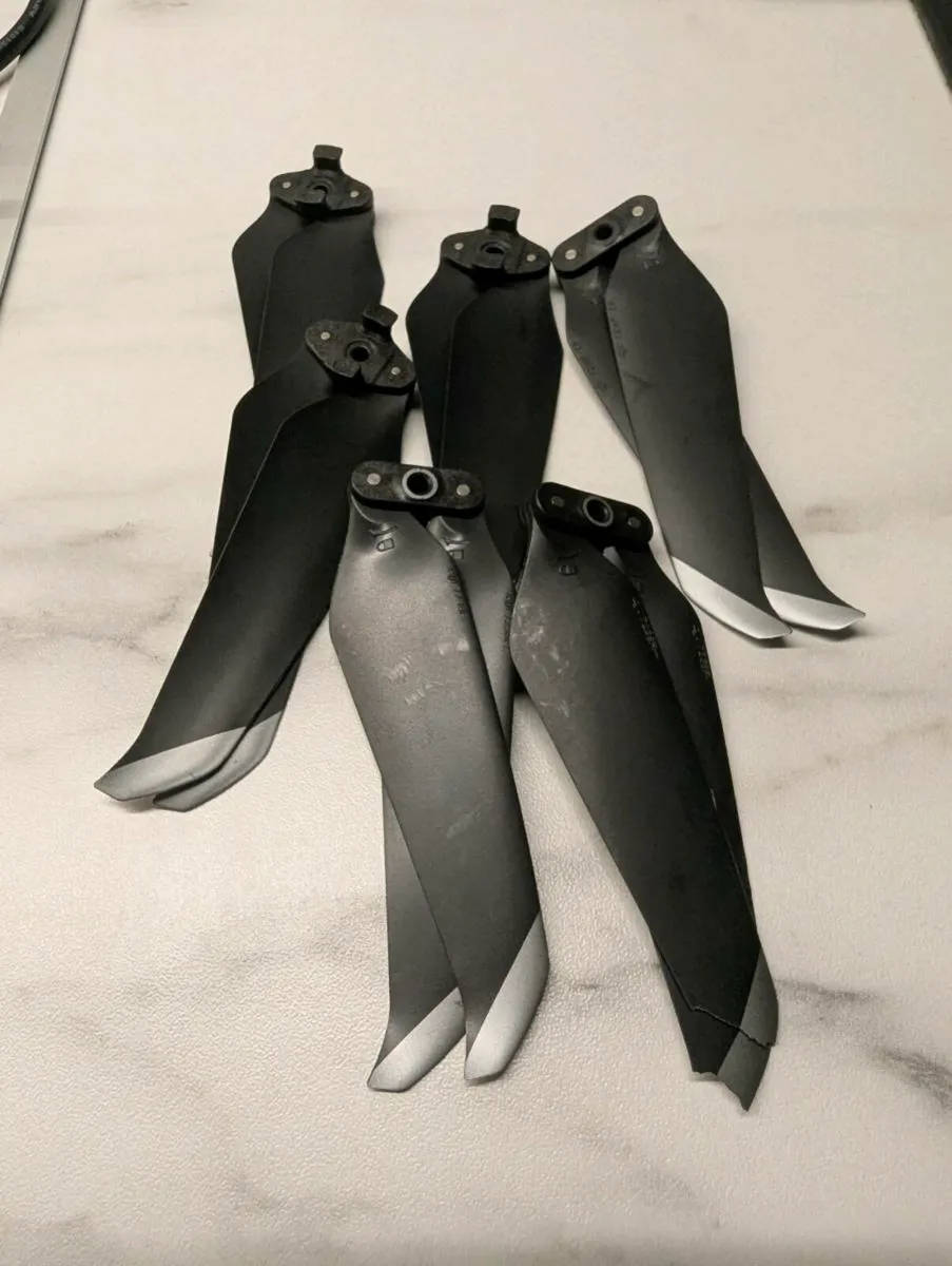 DJI batteries - Image 4