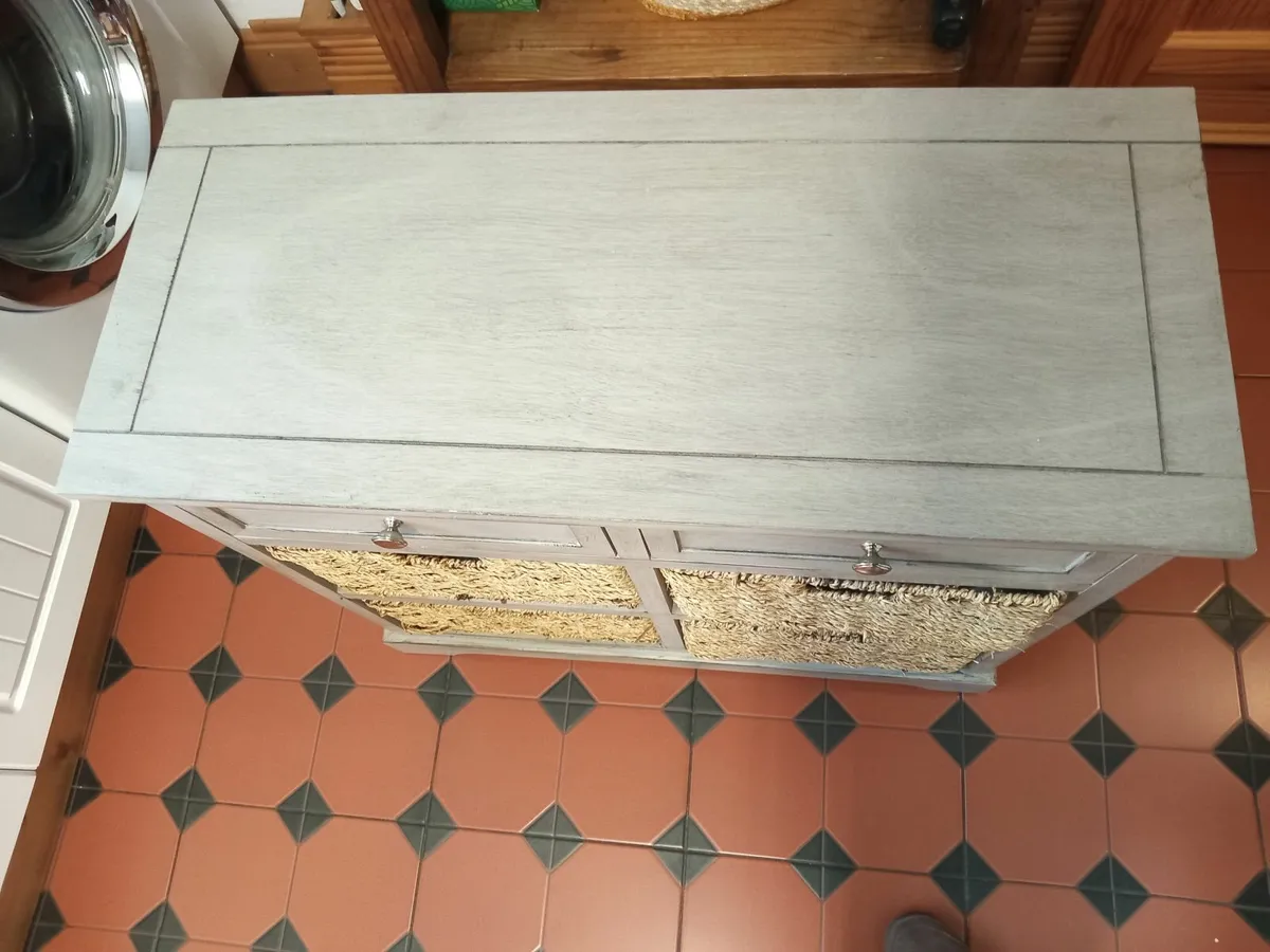 Storage unit - Image 2