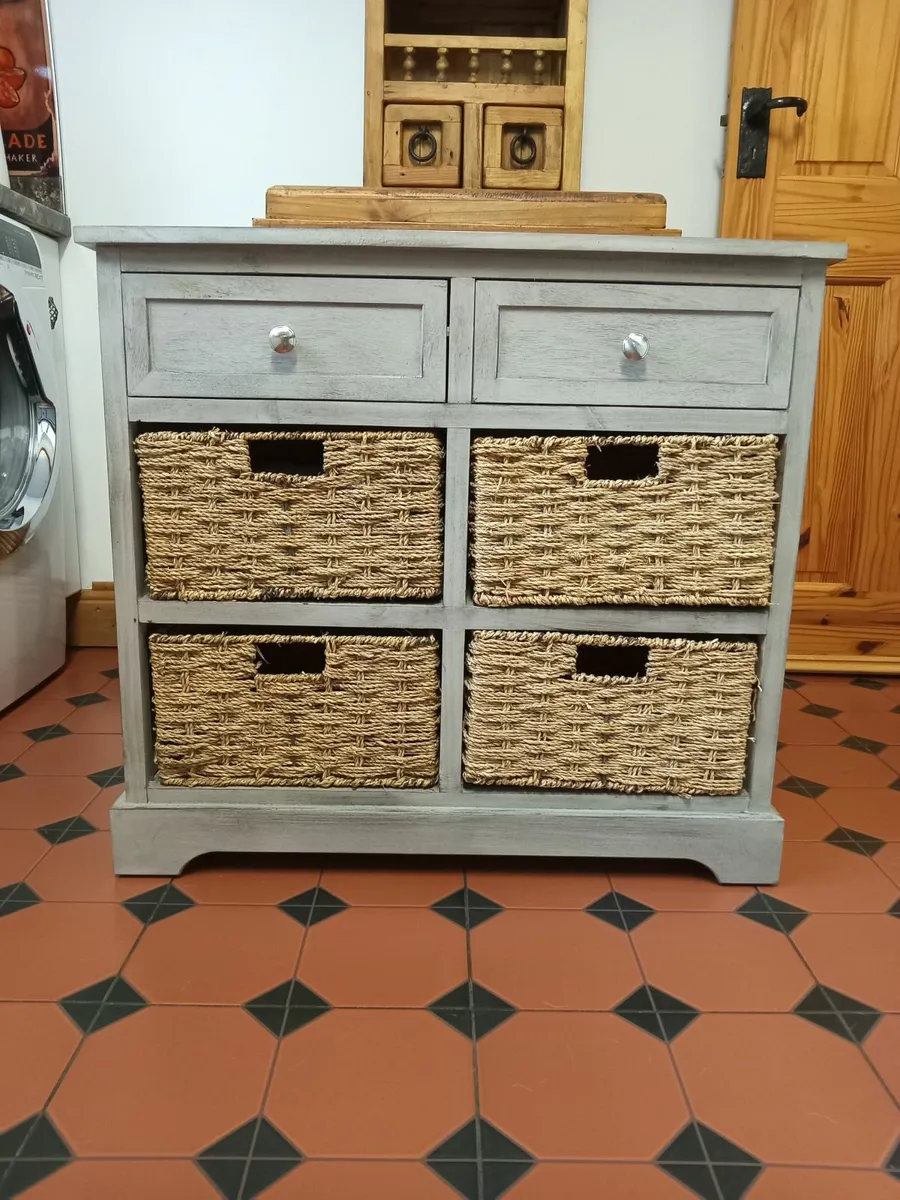 Storage unit - Image 1