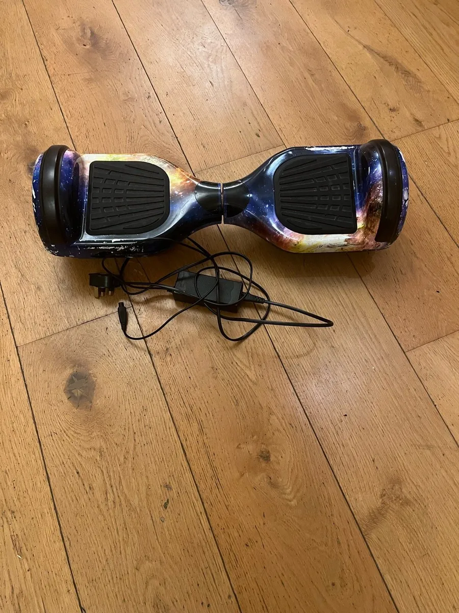 Hoverboard with Bluetooth  and case - Image 3