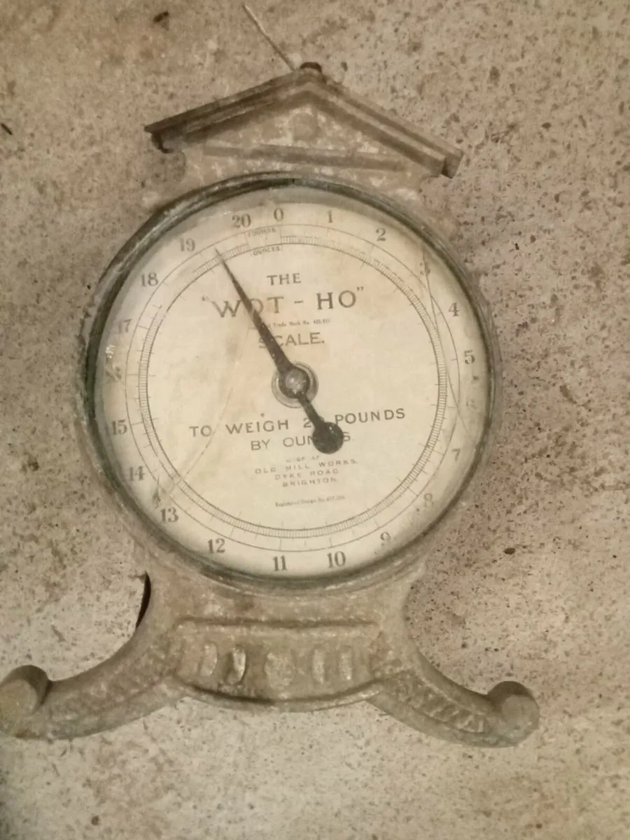 Old weighn scale - Image 1