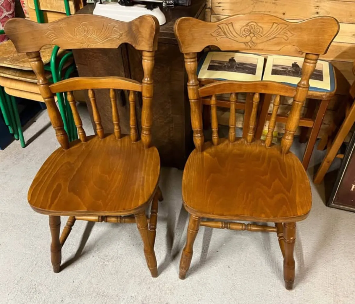 Vintage oak chairs (pair) - Image 1